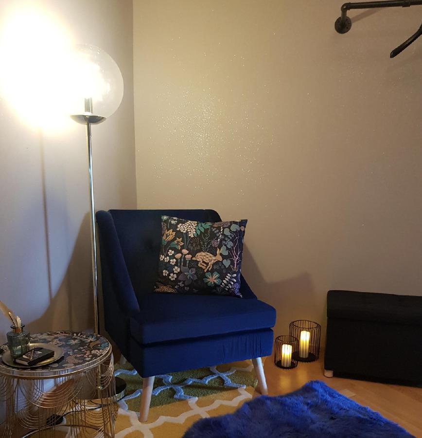 Your Little Sparkle Room "For Woman Only !" Wina Bagian luar foto